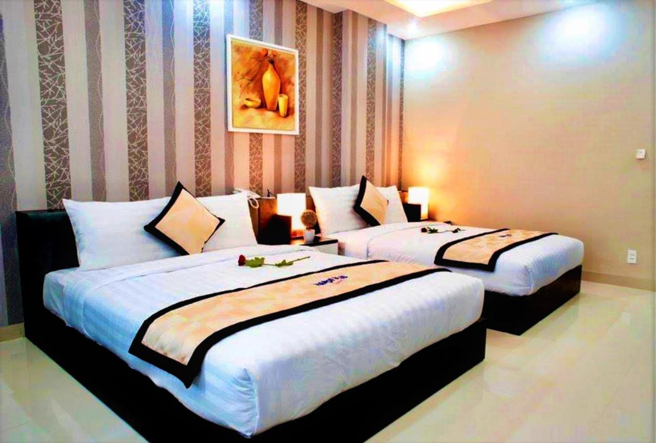 Hanoi Blue Hotel - The Water Front Da Nang Exteriör bild